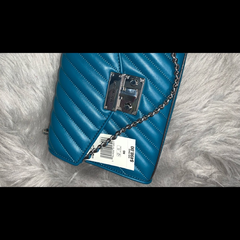 Small Michael kors hand bag